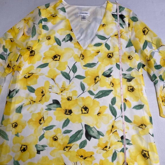 Calvin Klein🌼Floral Print V-Neck Chiffon 3/4 Ruffle
Sleeve Top Size S/CH/P - Picture 5 of 11